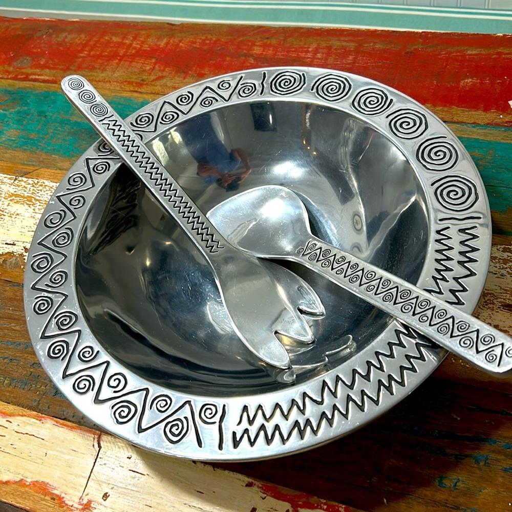 Wilton Armetale 3 piece salad bowl